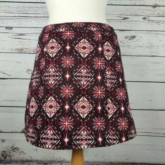 🏷️2/$15 H&M Red Print Mini Skirt with Zipper - Picture 2 of 8